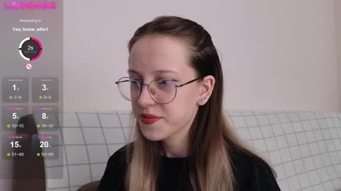 Snapshot of little_bliss chatting on December 15, 2025, 12:26 am little_bliss online show from December 15, 2025, 12:26 am