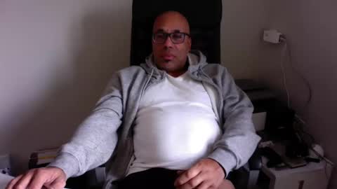 Snapshot of little_buddha chatting on December 12, 2024, 9:30 am Pure Black Power online show from December 12, 2024, 9:30 am