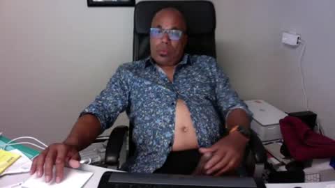 Snapshot of little_buddha chatting on July 5, 2026, 9:00 pm Pure Black Power online show from July 5, 2026, 9:00 pm