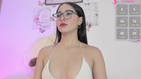 Snapshot of little_channel_ chatting on June 18, 2026, 11:47 am online show from June 18, 2026, 11:47 am