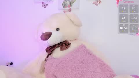Snapshot of little_channel_ chatting on June 27, 2026, 12:22 pm online show from June 27, 2026, 12:22 pm