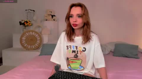 little_clare_ online show from July 24, 2026, 9:07 am