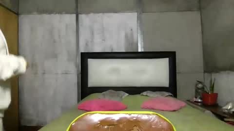 Diablita online show from February 16, 2025, 2:42 am