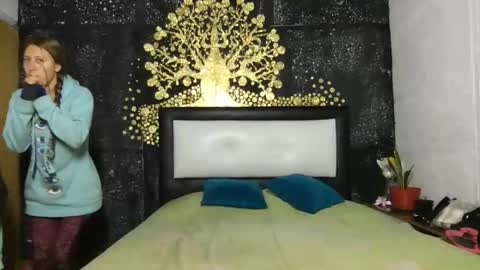 Diablita online show from December 18, 2025, 2:17 am