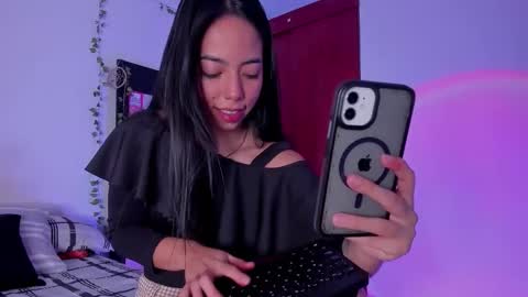 kayla  Instagram kayla 71082 online show from January 5, 2026, 10:24 pm