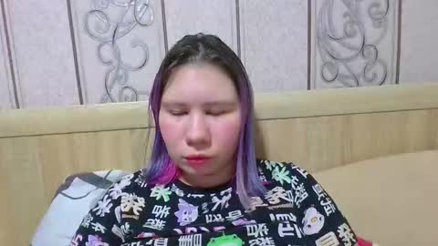 Snapshot of little_kitsune chatting on September 24, 2025, 6:00 pm Rachel online show from September 24, 2025, 6:00 pm