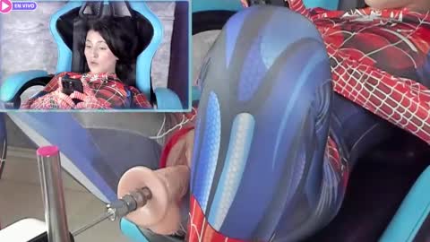 Snapshot of little_lili19 chatting on January 25, 2025, 12:38 am Lili online show from January 25, 2025, 12:38 am