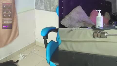 Snapshot of little_lili19 chatting on March 1, 2025, 3:21 am Lili online show from March 1, 2025, 3:21 am