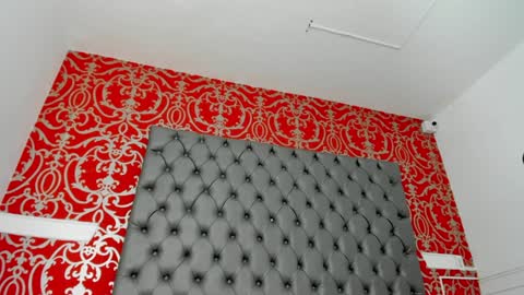 Snapshot of little_lilith_apple chatting on January 24, 2025, 12:52 am little_lilith_apple online show from January 24, 2025, 12:52 am