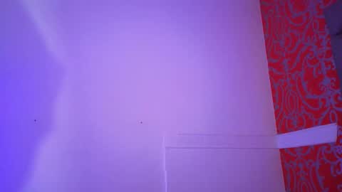 Snapshot of little_lilith_apple chatting on September 22, 2025, 11:01 am little_lilith_apple online show from September 22, 2025, 11:01 am