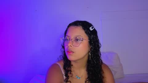 Snapshot of little_lilith_apple chatting on November 6, 2025, 4:08 pm little_lilith_apple online show from November 6, 2025, 4:08 pm