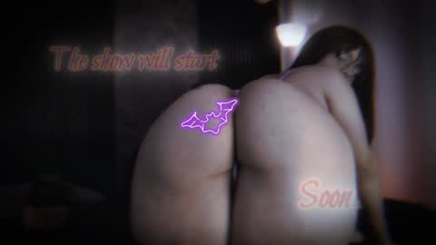 Maeve  online show from October 13, 2025, 4:23 am