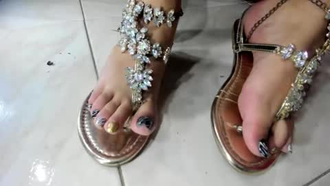 Snapshot of little_mars1 chatting on February 28, 2025, 7:03 pm Misstress Martina online show from February 28, 2025, 7:03 pm