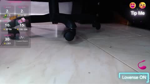 Snapshot of little_mars1 chatting on December 13, 2025, 8:36 pm Misstress Martina online show from December 13, 2025, 8:36 pm