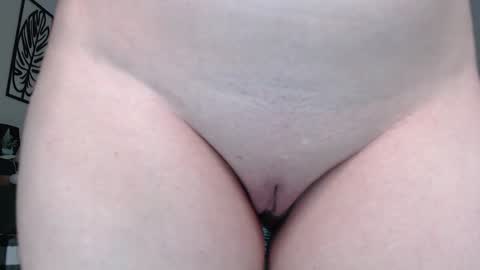 Snapshot of little_pearl_ chatting on January 16, 2025, 11:16 pm Adaline online show from January 16, 2025, 11:16 pm