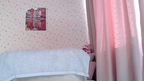 Snapshot of little_pearl_ chatting on September 18, 2025, 5:09 am Adaline online show from September 18, 2025, 5:09 am