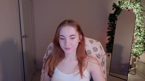 little_pretty_woman online show from December 17, 2024, 11:38 pm