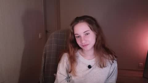 little_pretty_woman online show from October 2, 2025, 7:54 pm