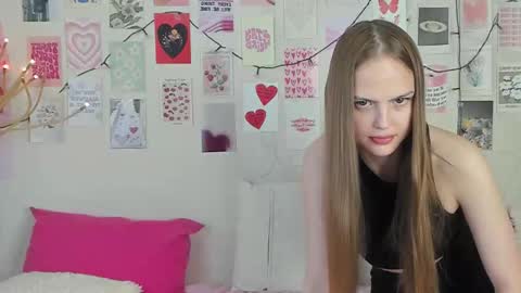 Snapshot of little_radiant_sun chatting on March 31, 2026, 7:42 am Kriss online show from March 31, 2026, 7:42 am