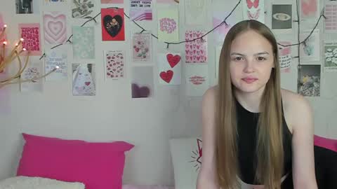 Snapshot of little_radiant_sun chatting on April 14, 2026, 9:48 am Kriss online show from April 14, 2026, 9:48 am