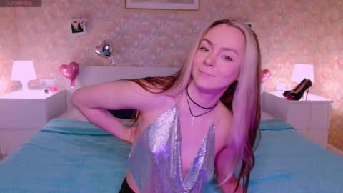Snapshot of little_rockk chatting on June 5, 2026, 7:58 am little_rockk online show from June 5, 2026, 7:58 am