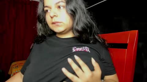 Snapshot of little_shaara chatting on February 23, 2025, 11:25 pm Shaara online show from February 23, 2025, 11:25 pm