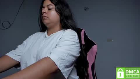 Snapshot of little_shaara chatting on September 17, 2025, 8:16 am Shaara online show from September 17, 2025, 8:16 am