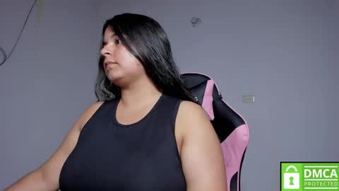 Snapshot of little_shaara chatting on September 18, 2025, 7:38 pm Shaara online show from September 18, 2025, 7:38 pm