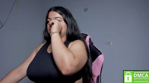 Snapshot of little_shaara chatting on September 19, 2025, 8:27 am Shaara online show from September 19, 2025, 8:27 am