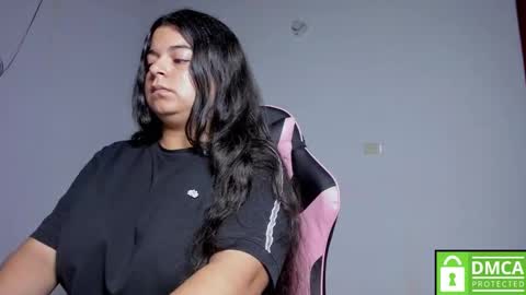 Snapshot of little_shaara chatting on September 23, 2025, 8:39 am Shaara online show from September 23, 2025, 8:39 am