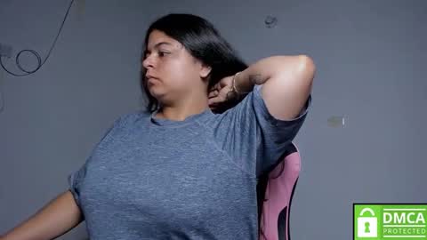 Snapshot of little_shaara chatting on September 24, 2025, 8:28 am Shaara online show from September 24, 2025, 8:28 am