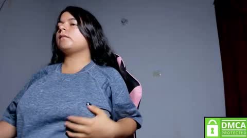 Snapshot of little_shaara chatting on October 22, 2025, 8:25 am Shaara online show from October 22, 2025, 8:25 am