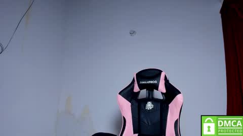 Snapshot of little_shaara chatting on October 23, 2025, 10:08 pm Shaara online show from October 23, 2025, 10:08 pm