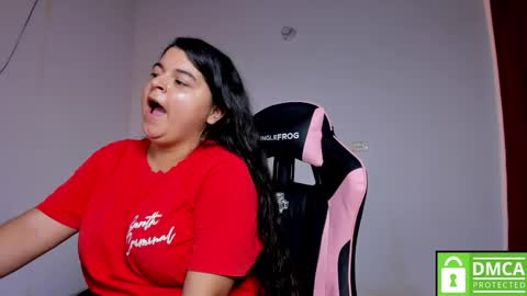 Snapshot of little_shaara chatting on November 3, 2025, 8:21 pm Shaara online show from November 3, 2025, 8:21 pm