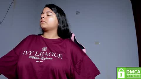 Snapshot of little_shaara chatting on November 5, 2025, 8:36 am Shaara online show from November 5, 2025, 8:36 am