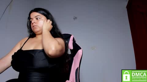 Snapshot of little_shaara chatting on November 23, 2025, 11:21 am Shaara online show from November 23, 2025, 11:21 am