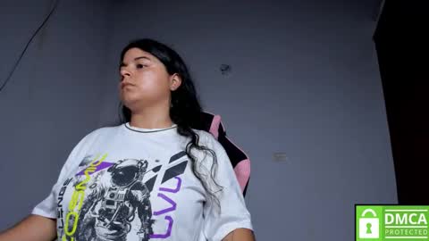 Snapshot of little_shaara chatting on November 27, 2025, 10:12 pm Shaara online show from November 27, 2025, 10:12 pm