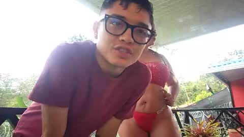 Snapshot of little_sharol1 chatting on December 17, 2025, 3:18 pm Anita and her friends online show from December 17, 2025, 3:18 pm