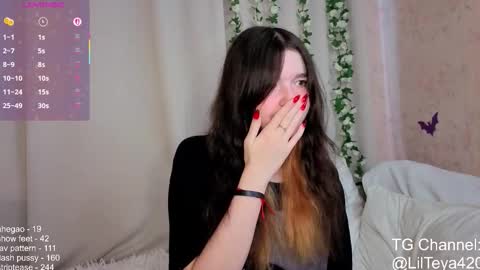 Snapshot of little_teya chatting on October 17, 2025, 10:29 am little Teya online show from October 17, 2025, 10:29 am