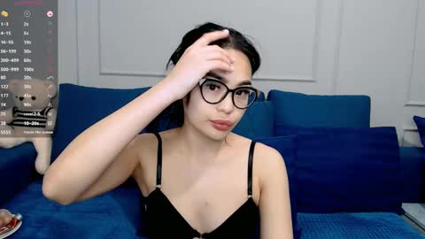 Snapshot of little_v1rgin_angel chatting on December 25, 2024, 6:52 pm Kwan online show from December 25, 2024, 6:52 pm