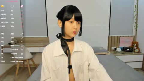 Yena and Gabby online show from April 26, 2026, 6:27 pm