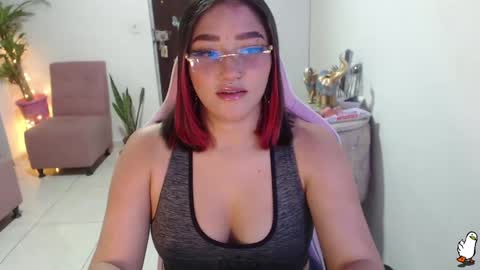 Snapshot of littleangelx_m chatting on February 4, 2025, 10:02 pm Daniela online show from February 4, 2025, 10:02 pm
