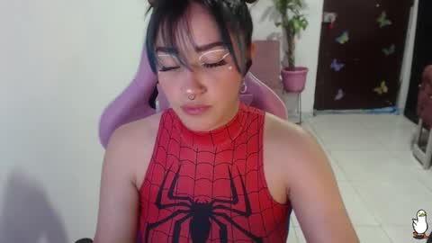 Snapshot of littleangelx_m chatting on October 28, 2025, 9:28 pm Daniela online show from October 28, 2025, 9:28 pm