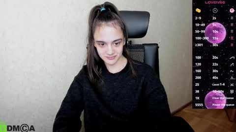 littleashleyy online show from April 23, 2026, 8:33 pm