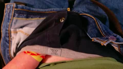 Littlebits online show from March 16, 2026, 3:01 am