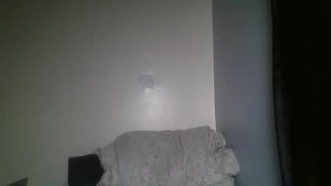 littlebunny2  online show from January 7, 2026, 9:50 pm