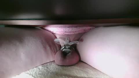 Snapshot of littleclitty247 chatting on October 27, 2025, 10:47 pm Littlleclitty247 online show from October 27, 2025, 10:47 pm