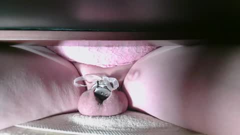 Snapshot of littleclitty247 chatting on November 7, 2025, 5:35 pm Littlleclitty247 online show from November 7, 2025, 5:35 pm