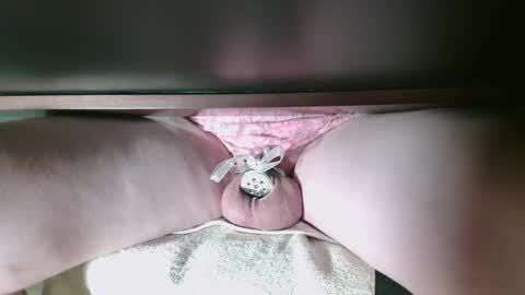 Snapshot of littleclitty247 chatting on November 8, 2025, 6:02 am Littlleclitty247 online show from November 8, 2025, 6:02 am