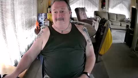 Snapshot of littled83057 chatting on May 13, 2026, 6:05 pm Littled83057 online show from May 13, 2026, 6:05 pm